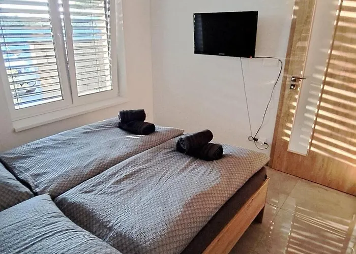 Apartment Moderny 3 Izbovy Dom So Zahradou A Terasou Blizko Bratislavy *